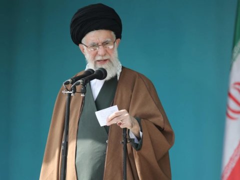 Threat of attack on Iran - Khamenei went into hiding