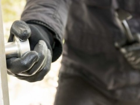 Yarımtikililərdən naqilləri&nbsp;oğurlayan şəxslər YAXALANDI