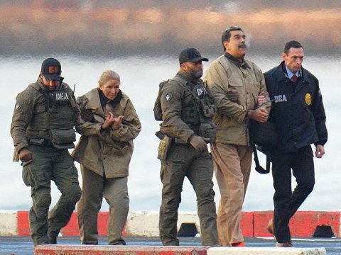 Rusiya Maduronun azad edilməsini tələb edir