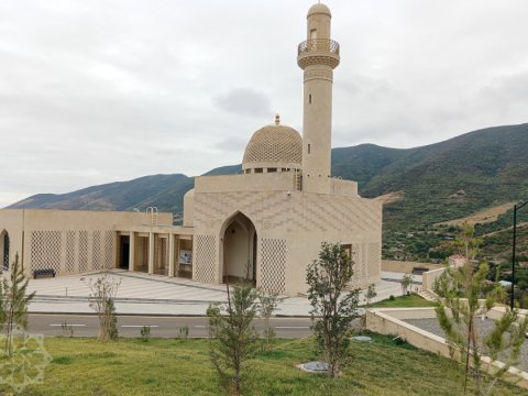 Azərbaycanda 17 məscidə imam AXTARILIR