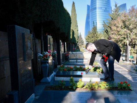 İsrail Dışişleri Bakanı&nbsp;Şehitler Hiyabanı\'nı ziyaret etti - FOTO