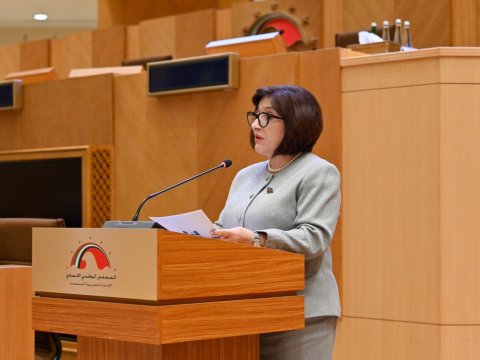 Spiker Əbu-Dabidə forumda çıxış etdi - FOTO