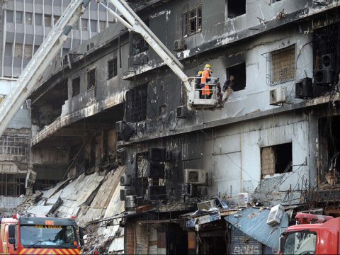 Pakistanda dəhşətli yanğında&nbsp;73 nəfər öldü