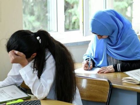 Sərt qadağa gəlir: Uşağı dinə məcbur edənləri nə gözləyir?&nbsp;