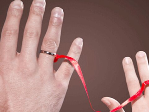 32 yaşlı diş həkimi 13 yaşlı qızla nişanlandı