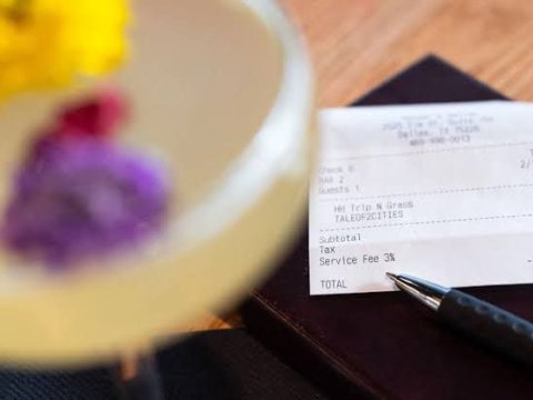 Türkiyədə restoranlarda"servis haqqı" ləğv olundu