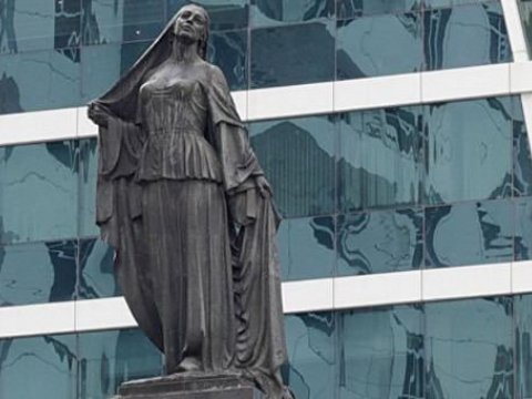 Sevil obrazından bu günə: &ldquo;Azad Qadın&rdquo; heykəlinin hekayəsi -&nbsp;VİDEO