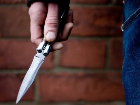 Gəncədə 25 yaşlı gənc bıçaqlanıb