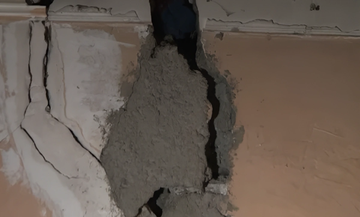 Tovuzda evlər uçmaq təhlükəsində