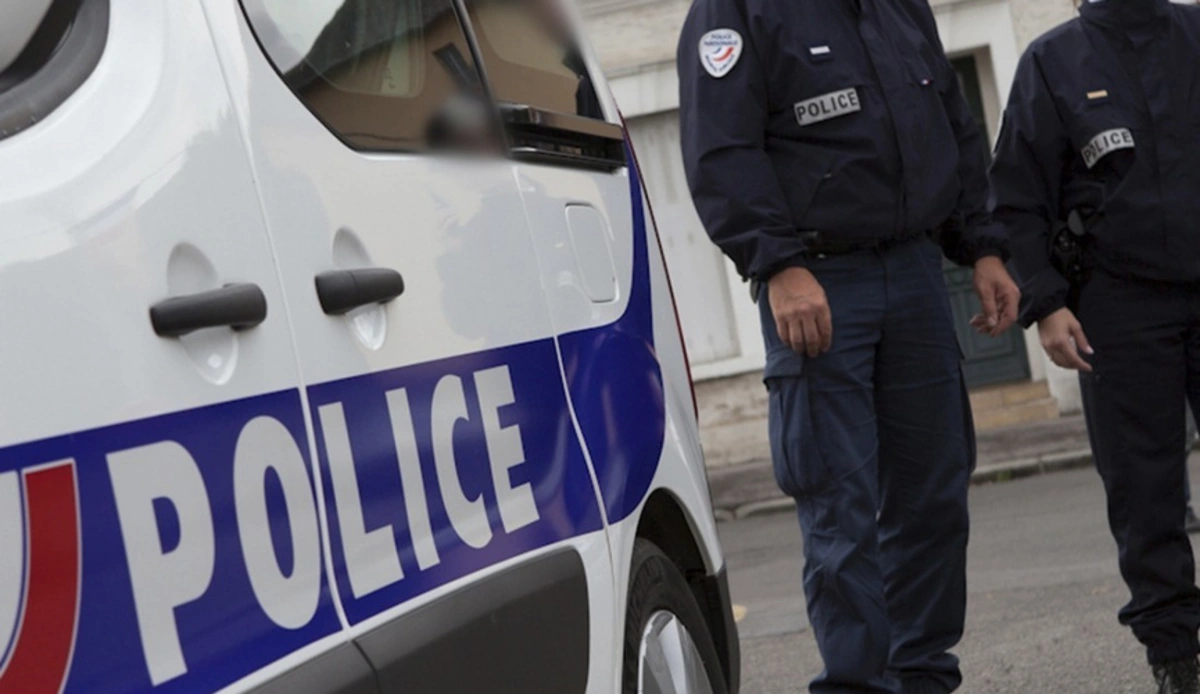 Fransada gözəllik salonuna qumbara atılıb: yaralananlar var