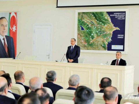 Natiq Əmirov yeni sədri kollektivə təqdim etdi - FOTOLAR