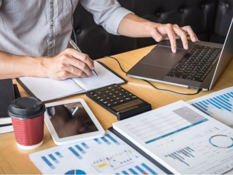 Sahibkarlıq sahəsində yoxlamalar dayandırıldı