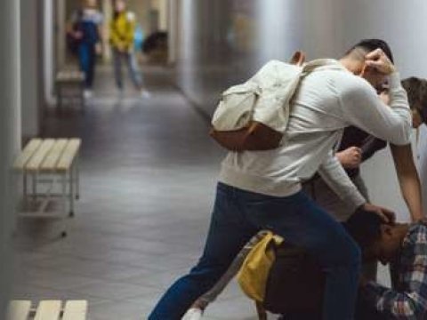 Fransada gənclər arasında zorakılıq artır