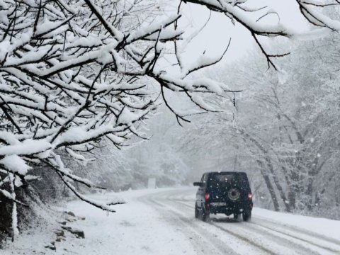 Sürücülərin nəzərinə! - Bakı-Şamaxı yolu buzlaşıb&nbsp;
