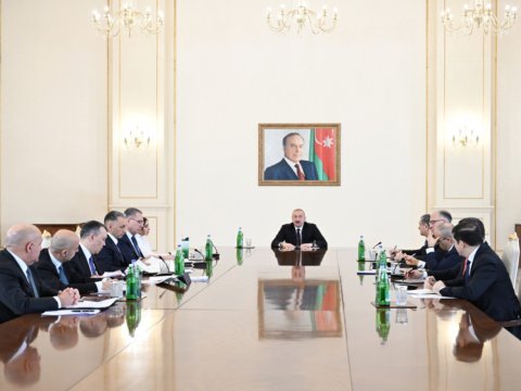 Prezident müşavirə keçirdi - FOTOLAR