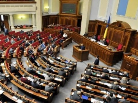 Ukraynada 20 deputat zəhərləndi