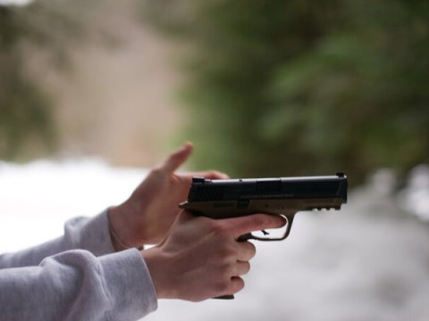 Universitetdə silahlı insident: 2 ölü, 1 yaralı -&nbsp;dərslər ləğv olundu