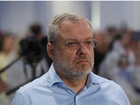 Ukraynanı tərk etmək istəyən&nbsp;sabiq&nbsp;nazir SAXLANILDI