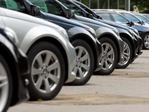 Azərbaycanın avtomobil bazarında kəskin dönüş - VİDEO
