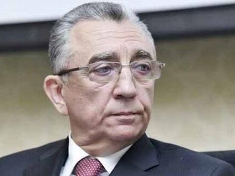 Eldar Əzizov icra başçısına TÖHMƏT VERDİ