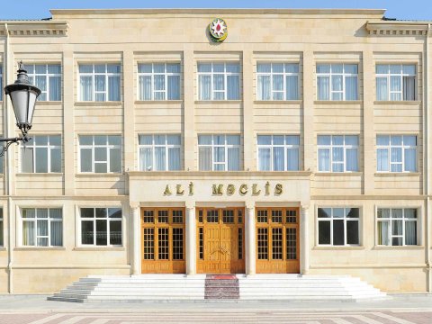 Ali Məclisin deputatlarının köməkçiləri olacaq