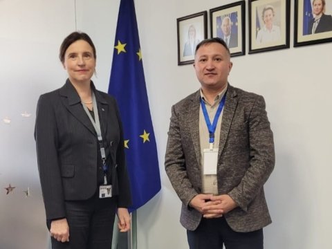 Pərviz Həşimli Avropa İttifaqının yeni səfiri ilə görüşdü