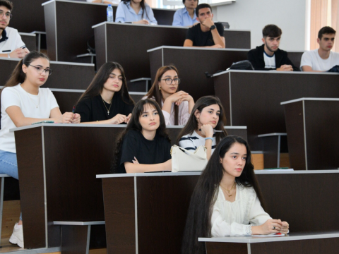 Bəzi ixtisaslar universitetlərdən alınıb institutlara köçürülməlidir