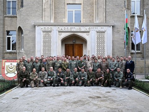 Müdafiə Nazirliyində NATO-nun hərbçiləri ilə görüş keçirildi