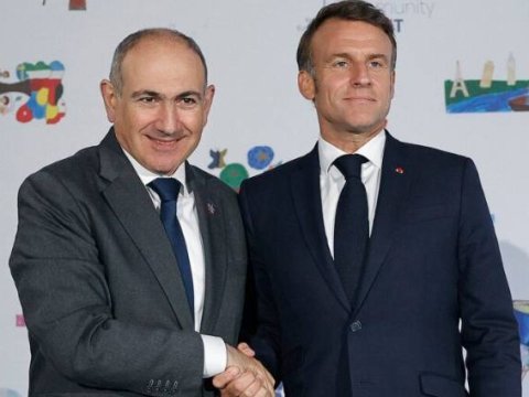 Makron 2 gün İrəvanda qalacaq