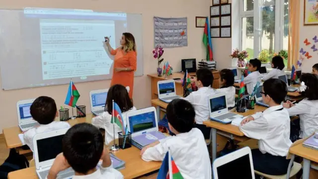 İbtidai təhsil yalnız Azərbaycan dilində&nbsp;olsun - TƏKLİF&nbsp;