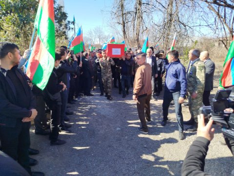 Bərdədə bir gündə ikinci şəhid torpağa tapşırıldı - FOTO