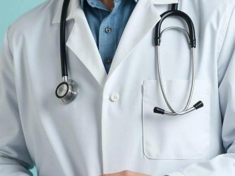 İran etirazçılara kömək edən həkimləri TƏQİB EDİR