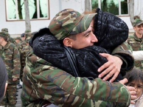 Əsgər valideyinlərinə şad xəbər! -&nbsp; Prezident sərəncam imzaladı