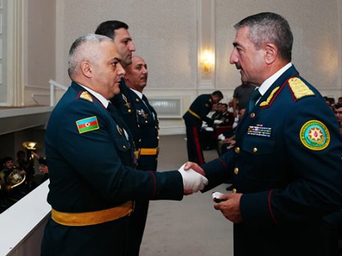Təqaüdə göndərilən generala yüksək vəzifə verildi