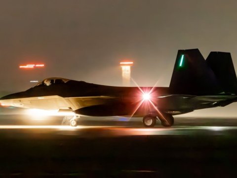 ما جنگ نمی‌خواهیم، اما... - ایران