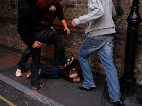 Sinif yoldaşını döyən şagird CƏZALANDIRILDI