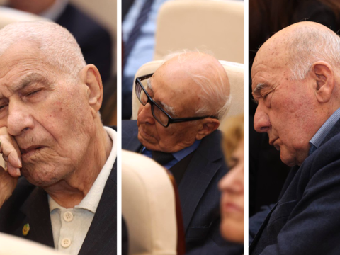 Alimlər AMEA-nın iclasında yatdılar - FOTOLAR