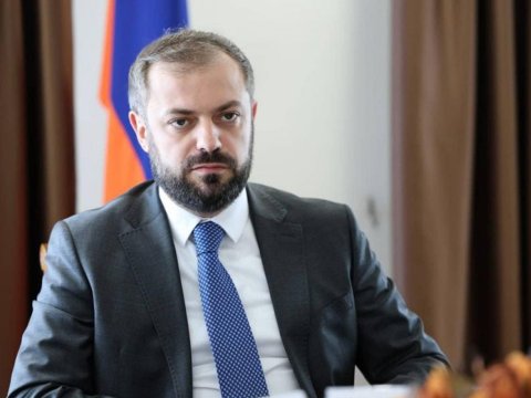 Erməni nazir: Azərbaycan yanacağı sürətlə satılır