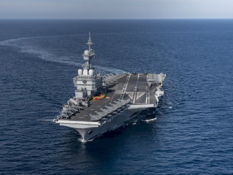 Fransanın təyyarədaşıyan gəmisinə dron hücumu