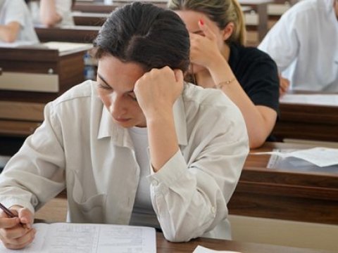 Ali məktəblərə sənəd verənlərin sayı 100 mini ötdü