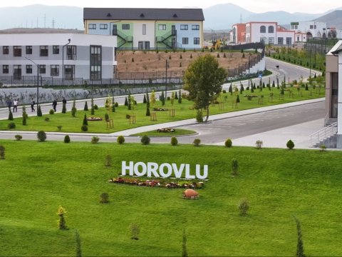 Horuvlu daha 196 nəfərə qucaq açdı