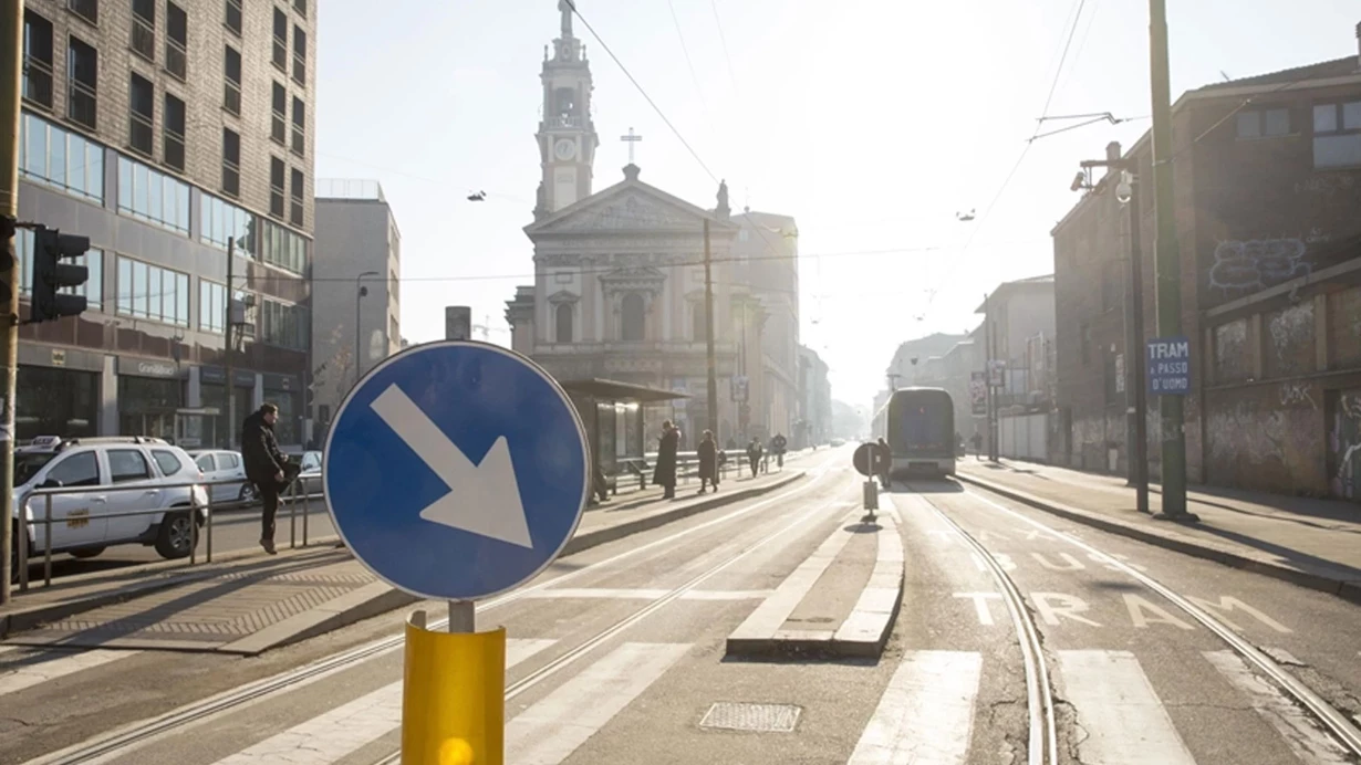 Milanda tramvay qəzası: Ölən və yaralananlar var