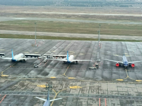 Heydər Əliyev Aeroportu iki reysi ehtiyat kimi qəbul etdi