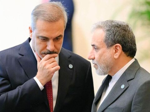 Hakan Fidan İran XİN rəhbərinə zəng etdi