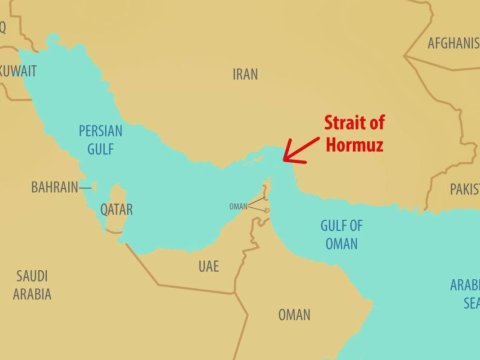 İran Hörmüz boğazını AÇDI