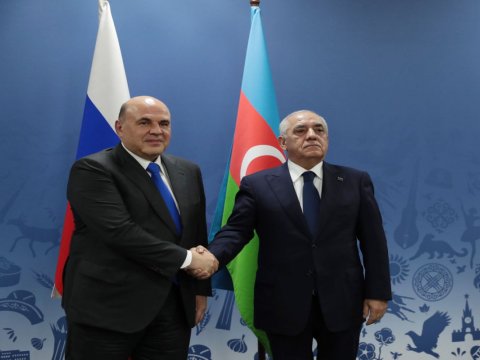 Əli Əsədov&nbsp;Mişustinə zəng etdi