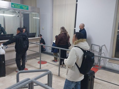 Avropa diplomatları Azərbaycan vasitəsilə təxliyə olundular