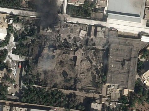 İsrail Xamenei üçün tikilmiş&nbsp;bunkeri məhv etdi