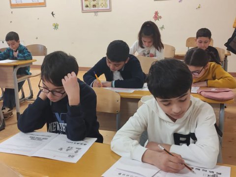 &ldquo;Kenquru&rdquo; müsabiqəsi ilə bağlı valideynlərə&nbsp;müraciət - RƏSMİ