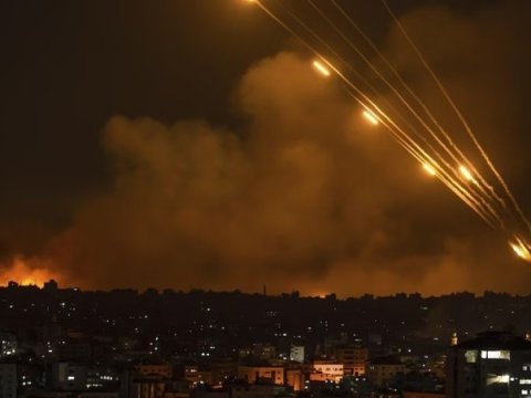 İsrailin neft emalı zavoduna zərbə endirildi -&nbsp;SEPAH